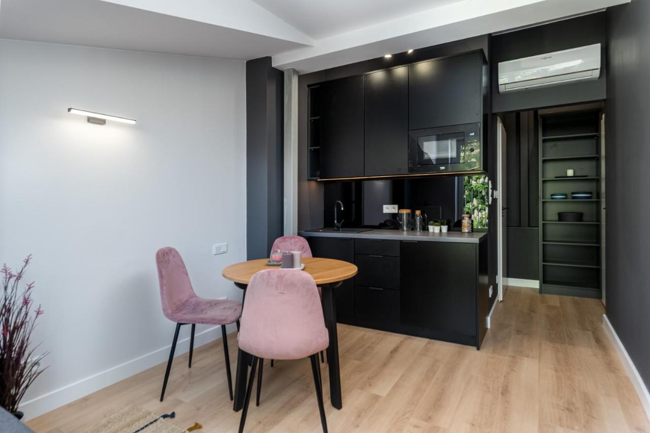 קרקוב Smart Apartments - Old Town & Main Train Station - By Upstairs מראה חיצוני תמונה