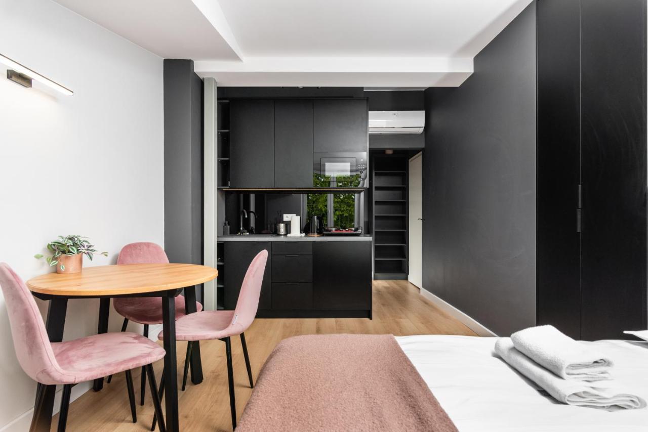 קרקוב Smart Apartments - Old Town & Main Train Station - By Upstairs מראה חיצוני תמונה
