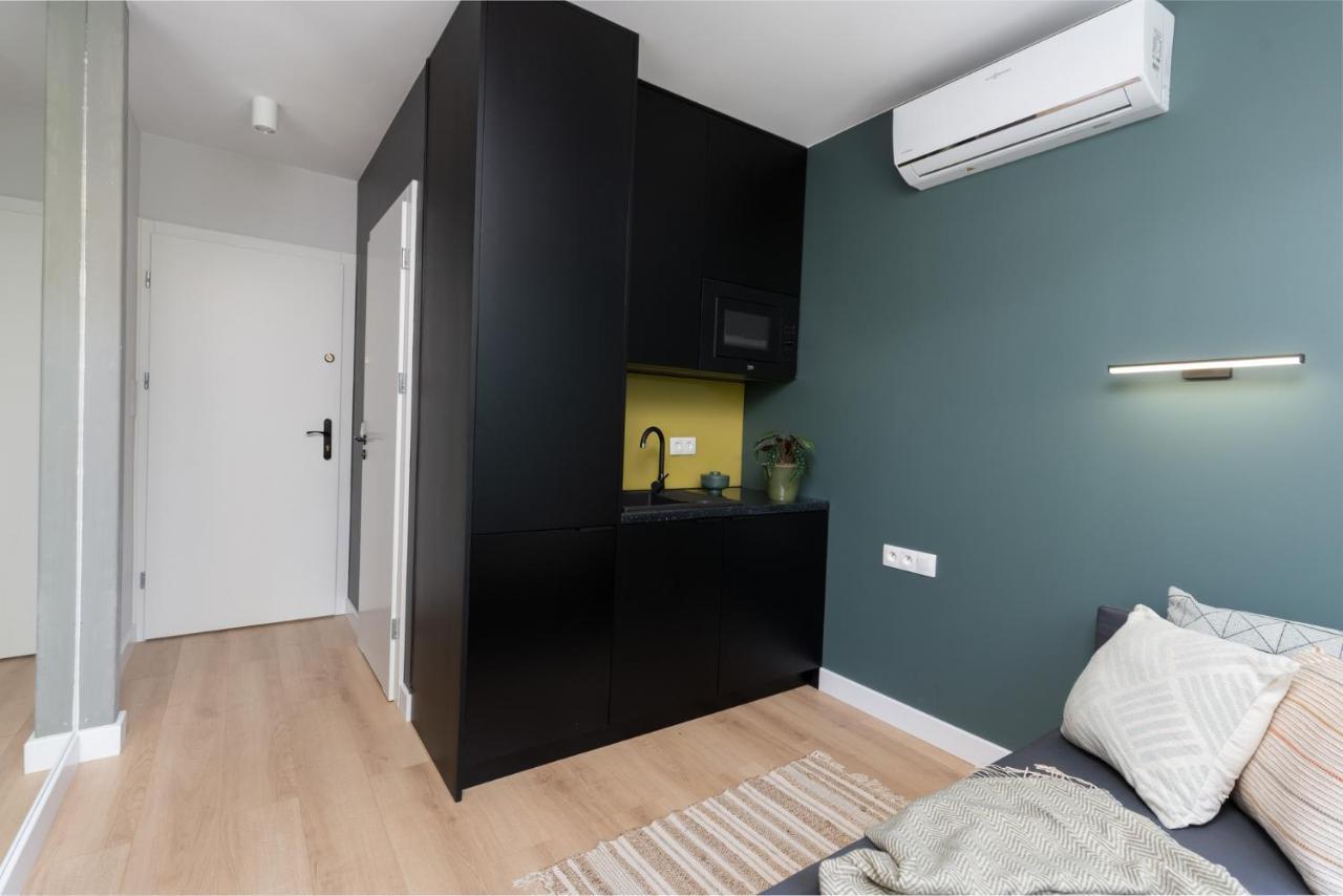 קרקוב Smart Apartments - Old Town & Main Train Station - By Upstairs מראה חיצוני תמונה