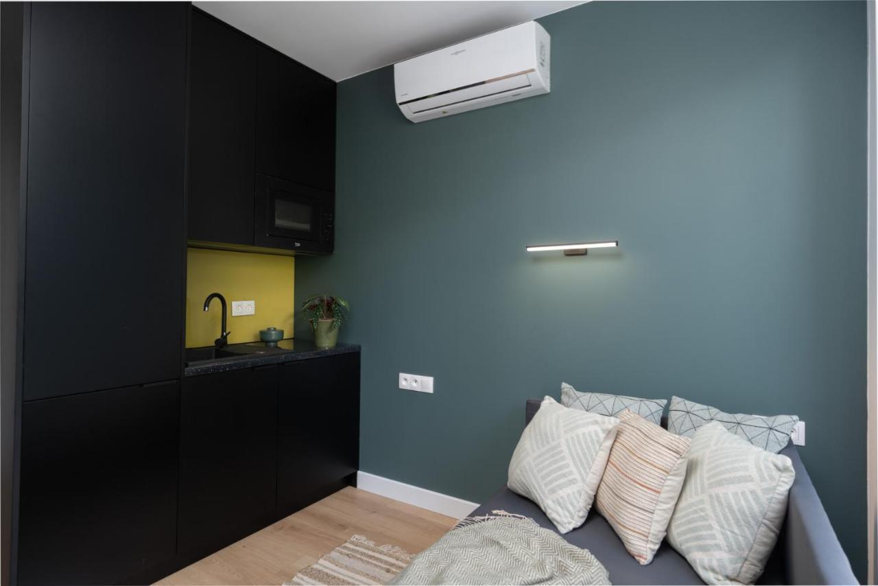 קרקוב Smart Apartments - Old Town & Main Train Station - By Upstairs מראה חיצוני תמונה