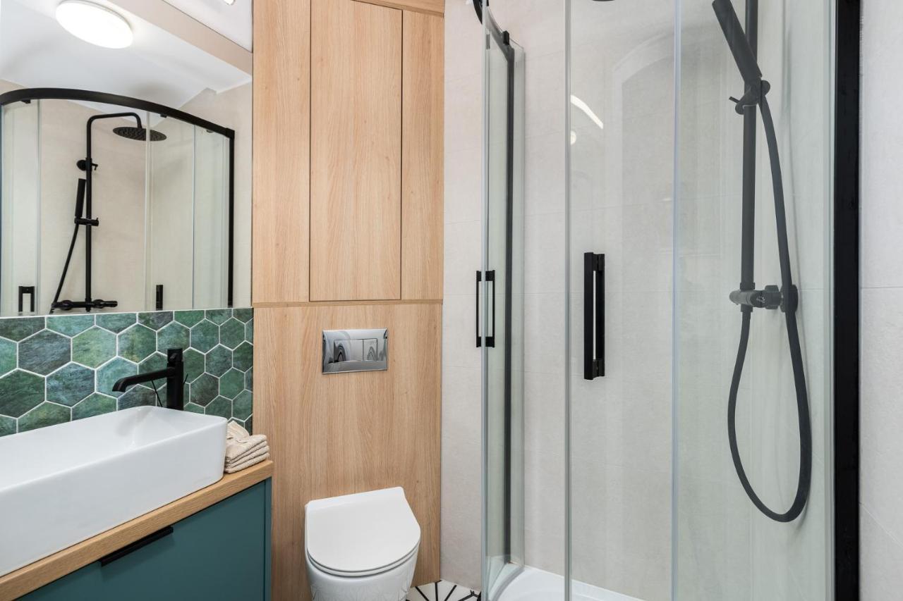 קרקוב Smart Apartments - Old Town & Main Train Station - By Upstairs מראה חיצוני תמונה