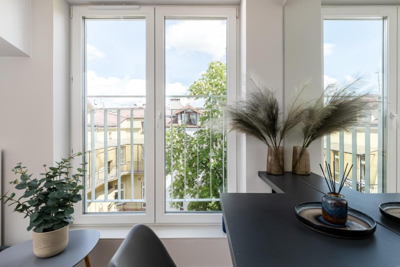 קרקוב Smart Apartments - Old Town & Main Train Station - By Upstairs מראה חיצוני תמונה
